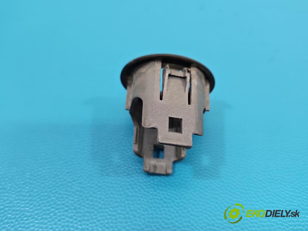 Mitsubishi Eclipse Cross  1.5 T 163 hp manual 120 kW 1499 cm3 5- Upevnění: