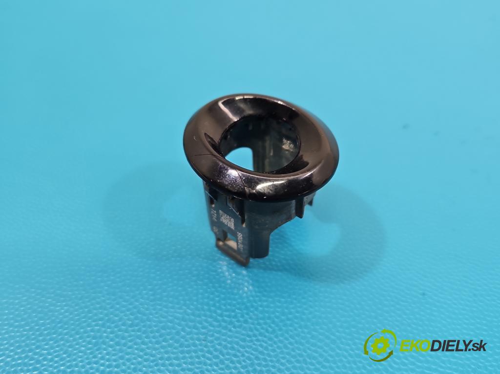 Mitsubishi Eclipse Cross  1.5 T 163 hp manual 120 kW 1499 cm3 5- Upevnění: 