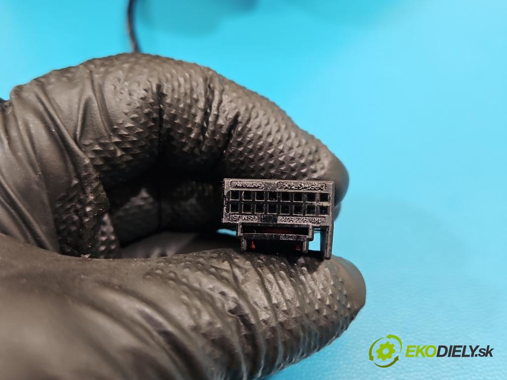 Audi Q5 2008-2016 3.0 tdi 239KM automatic 176 kW 2967 cm3 5- zrkadlo ľavé  (Kľučka dverí ostatné)