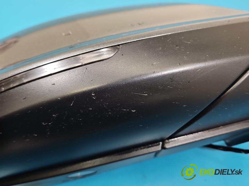 Audi Q5 2008-2016 3.0 tdi 239KM automatic 176 kW 2967 cm3 5- zrkadlo pravé 8R1857410C (Kľučka dverí ostatné)