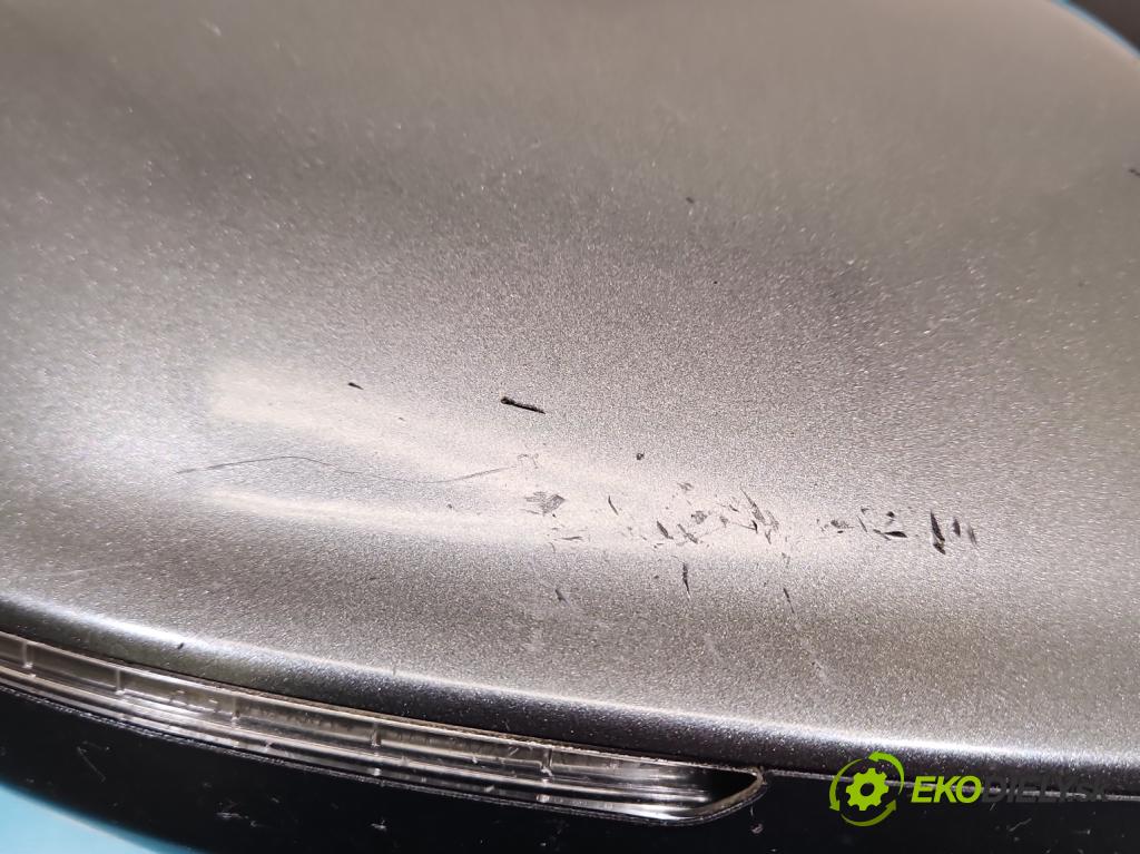 Audi Q5 2008-2016 3.0 tdi 239KM automatic 176 kW 2967 cm3 5- zrkadlo pravé 8R1857410C (Kľučka dverí ostatné)