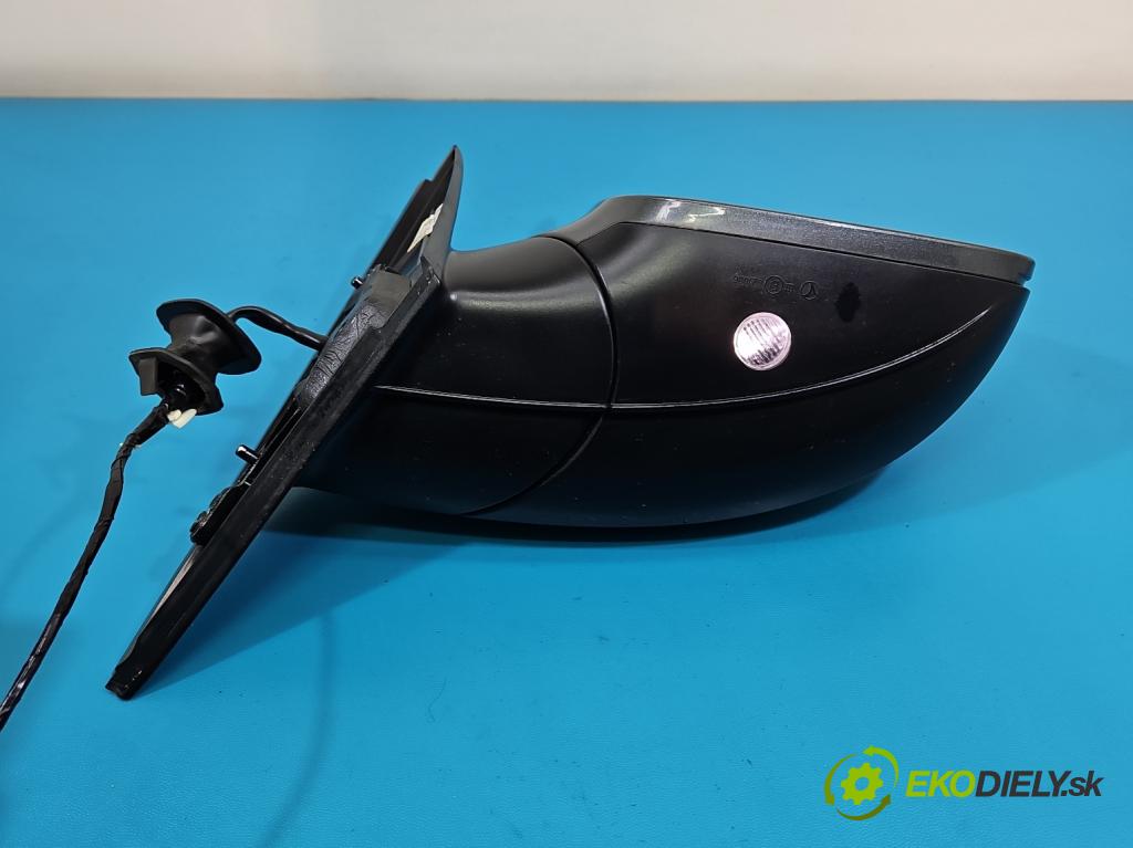 Audi Q5 2008-2016 3.0 tdi 239KM automatic 176 kW 2967 cm3 5- zrkadlo pravé 8R1857410C (Kľučka dverí ostatné)