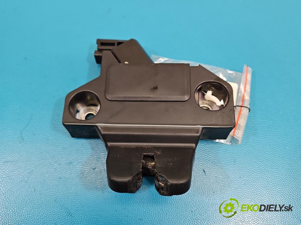 Toyota Avensis III T27 2009-2018 1.8 vvti 147 hp manual 108 kW 1798 cm3 4- zámek kufrových dveří zadní