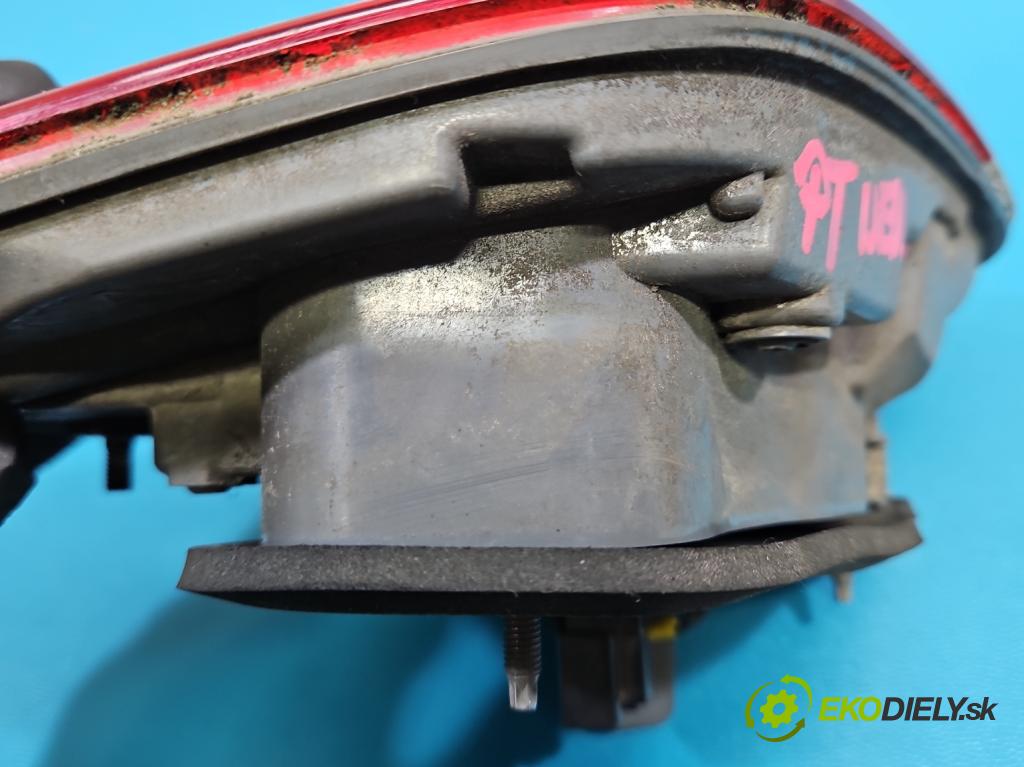 Toyota Avensis III T27 2009-2018 1.8 vvti 147 HP manual 108 kW 1798 cm3 4- svetlo / reflektor zadné pravé  (Kľučka dverí ostatné)