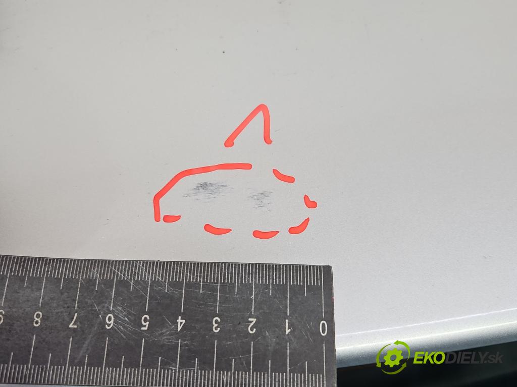 Vw Passat B7 2010-2014 2.0 tdi 140 HP manual 103 kW 1968 cm3 5- zadna kufor  (Kapota zadná (kufor))