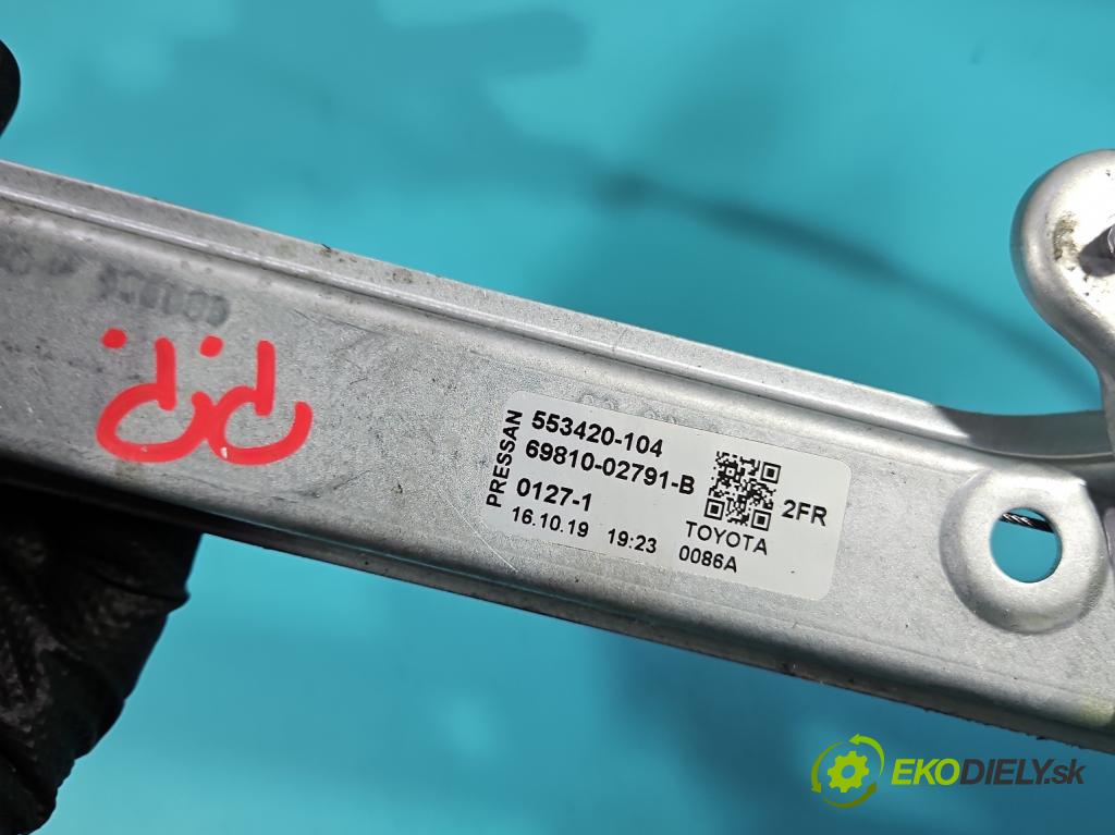 Toyota Corolla E21 2019- 1.8 16V 98 HP automatic 72 kW 1798 cm3 4- mechanizmus okna predné pravý 69810-02791-B