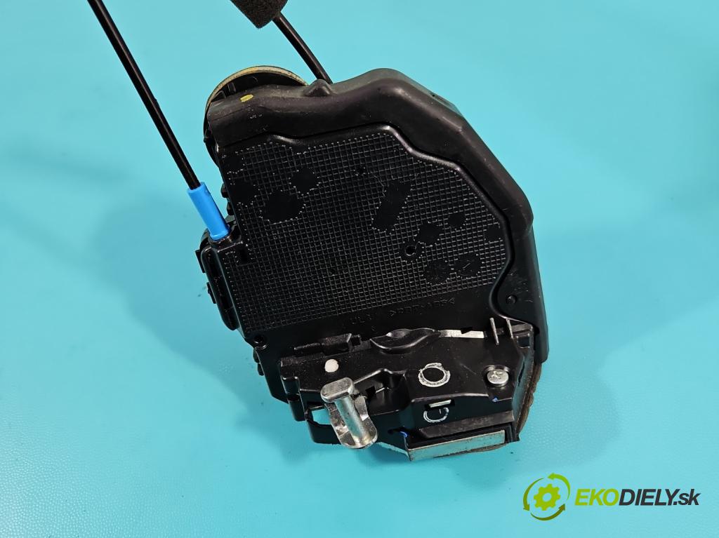 Toyota Corolla E21 2019- 1.8 16V 98 HP automatic 72 kW 1798 cm3 4- zámok zadné ľavý