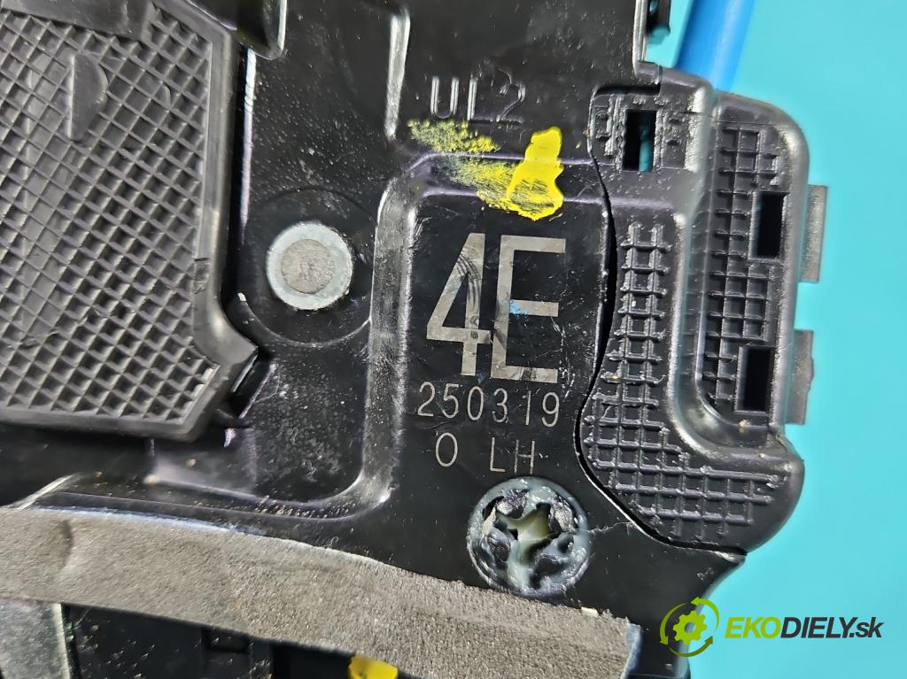 Toyota Corolla E21 2019- 1.8 16V 98 HP automatic 72 kW 1798 cm3 4- zámok zadné ľavý