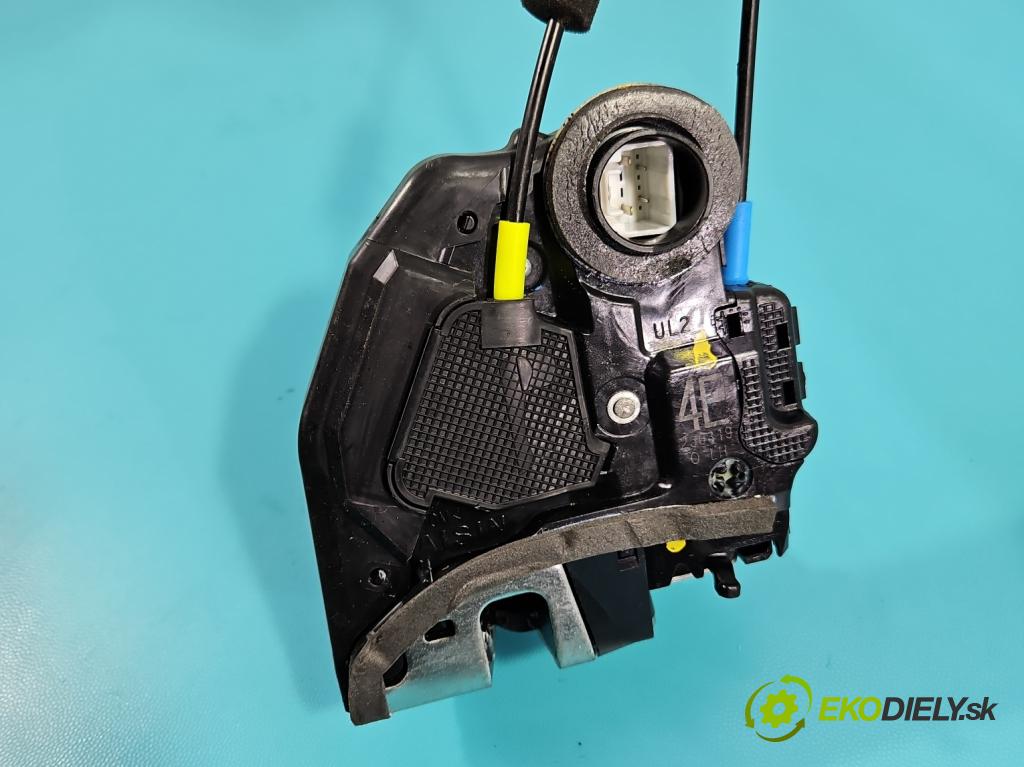 Toyota Corolla E21 2019- 1.8 16V 98 HP automatic 72 kW 1798 cm3 4- zámok zadné ľavý