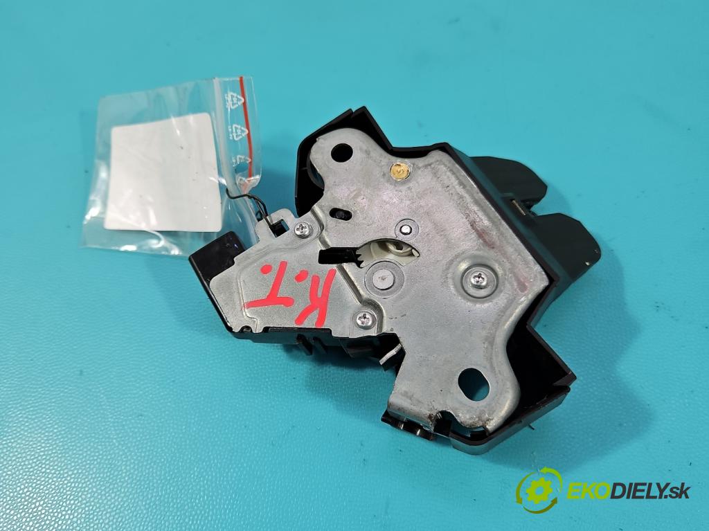 Toyota Corolla E21 2019- 1.8 16V 98 hp automatic 72 kW 1798 cm3 4- zámek kufrových dveří zadní