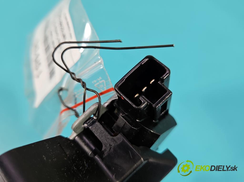 Toyota Corolla E21 2019- 1.8 16V 98 hp automatic 72 kW 1798 cm3 4- zámek kufrových dveří zadní