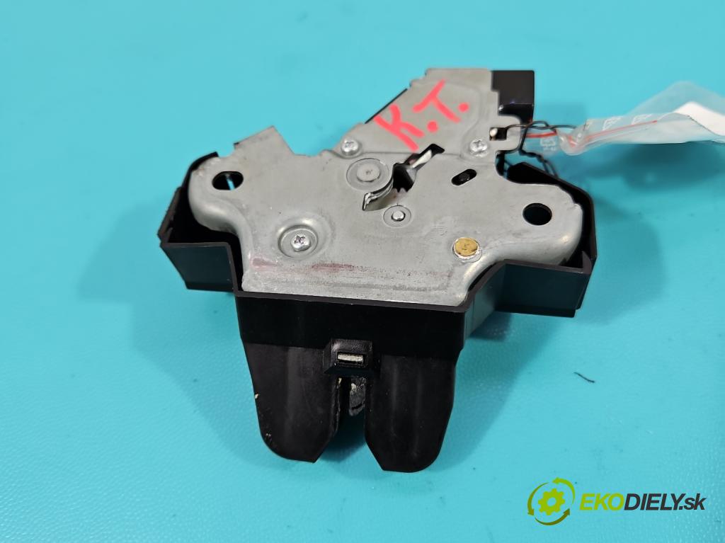 Toyota Corolla E21 2019- 1.8 16V 98 hp automatic 72 kW 1798 cm3 4- zámek kufrových dveří zadní