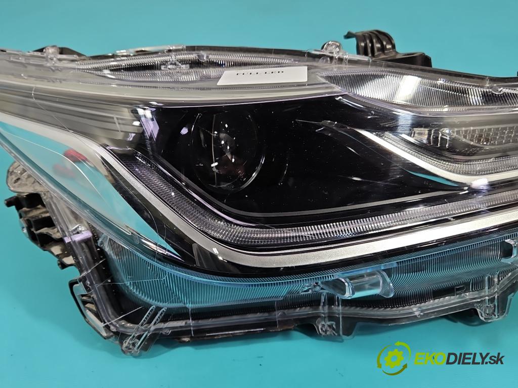 Toyota Corolla E21 2019- 1.8 16V 98 HP automatic 72 kW 1798 cm3 4- Reflektor: pravý  (Svetlo predné pravé)