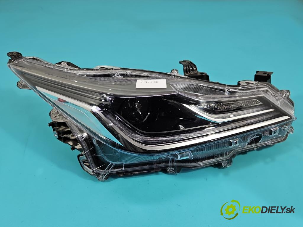 Toyota Corolla E21 2019- 1.8 16V 98 HP automatic 72 kW 1798 cm3 4- Reflektor: pravý  (Svetlo predné pravé)