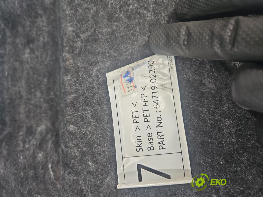Toyota Corolla E21 2019- 1.8 16V 98 HP automatic 72 kW 1798 cm3 4- Čalounictví: kufrové dvere 64719-02290