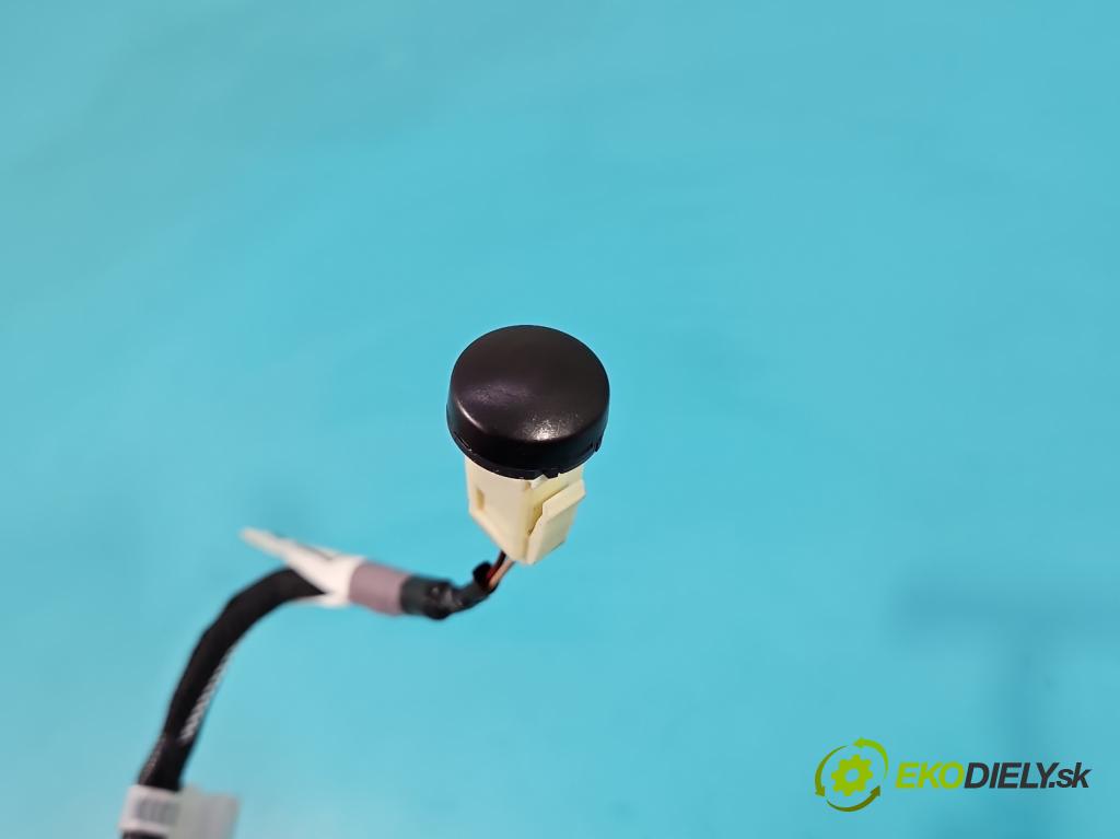 Toyota Corolla E21 2019- 1.8 16V 98 HP automatic 72 kW 1798 cm3 4- snímač stmievania 8214202