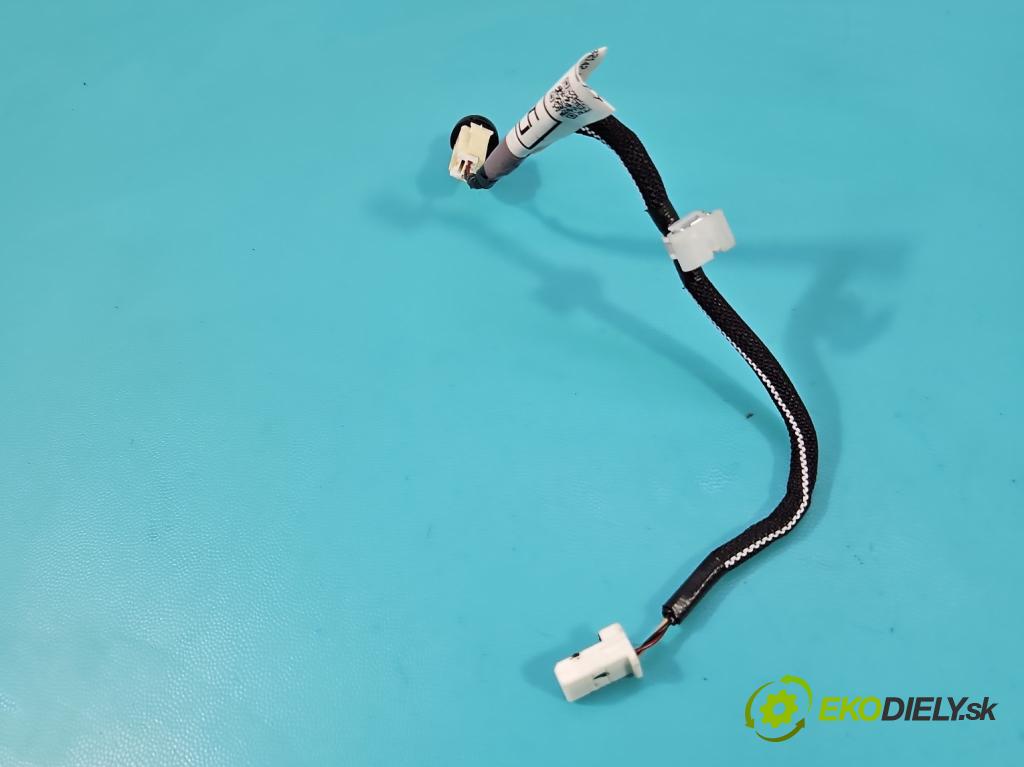 Toyota Corolla E21 2019- 1.8 16V 98 HP automatic 72 kW 1798 cm3 4- snímač stmievania 8214202