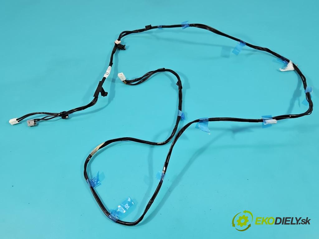 Toyota Corolla E21 2019- 1.8 16V 98 HP automatic 72 kW 1798 cm3 4- Zväzok: ostatné 86101-02D00