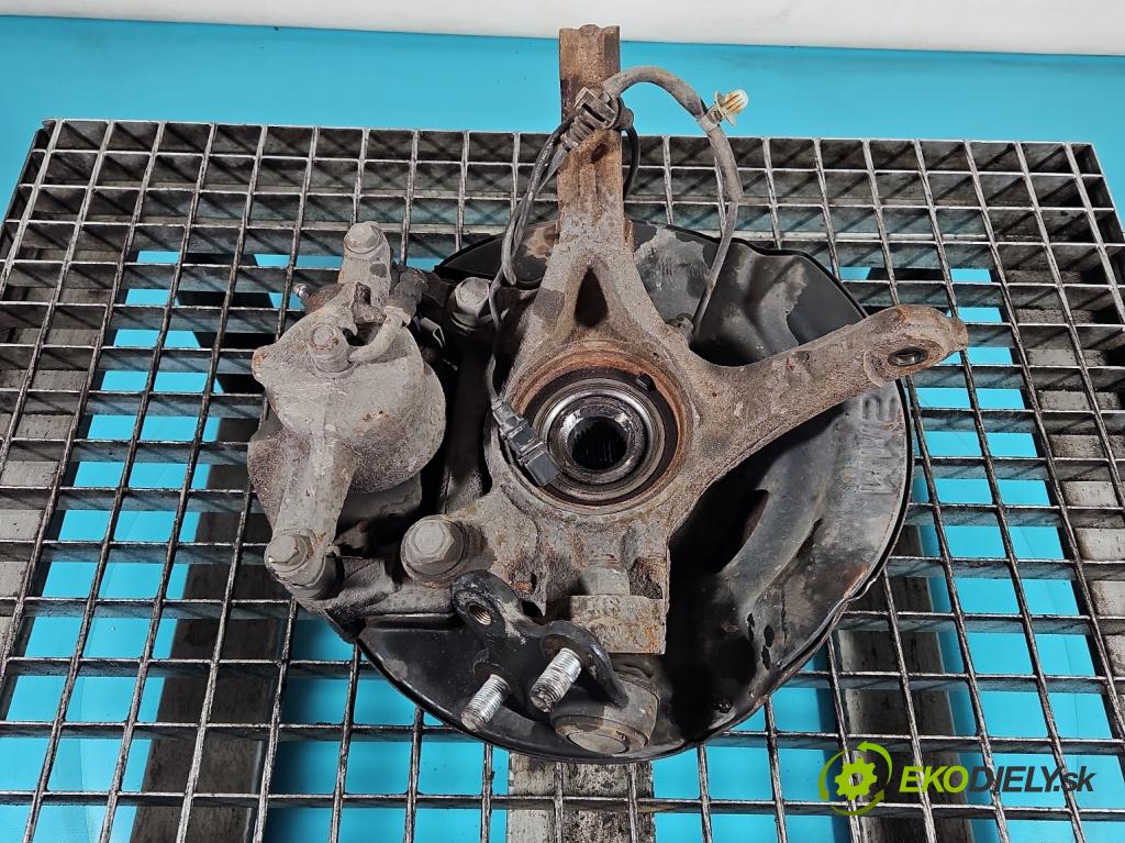 Honda CR-V III 2006-2011 2.2 i-CTDi 150 HP manual 110 kW 2199 cm3 5- náboj pravé  (Náboj kolesa)