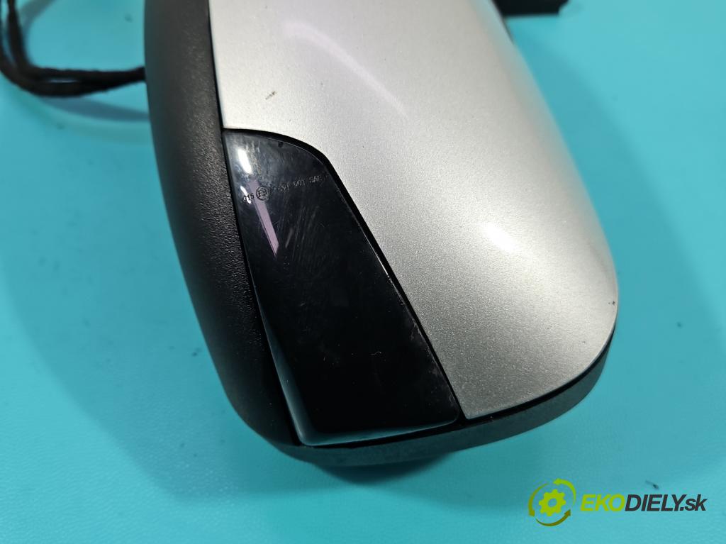 Volvo V50 2.0d 133 HP manual 98 kW 1997 cm3 5- zrkadlo ľavé  (Kľučka dverí ostatné)