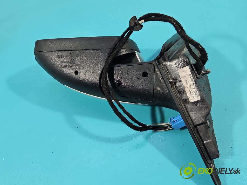 Volvo V50 2.0d 133 HP manual 98 kW 1997 cm3 5- zrkadlo ľavé  (Kľučka dverí ostatné)