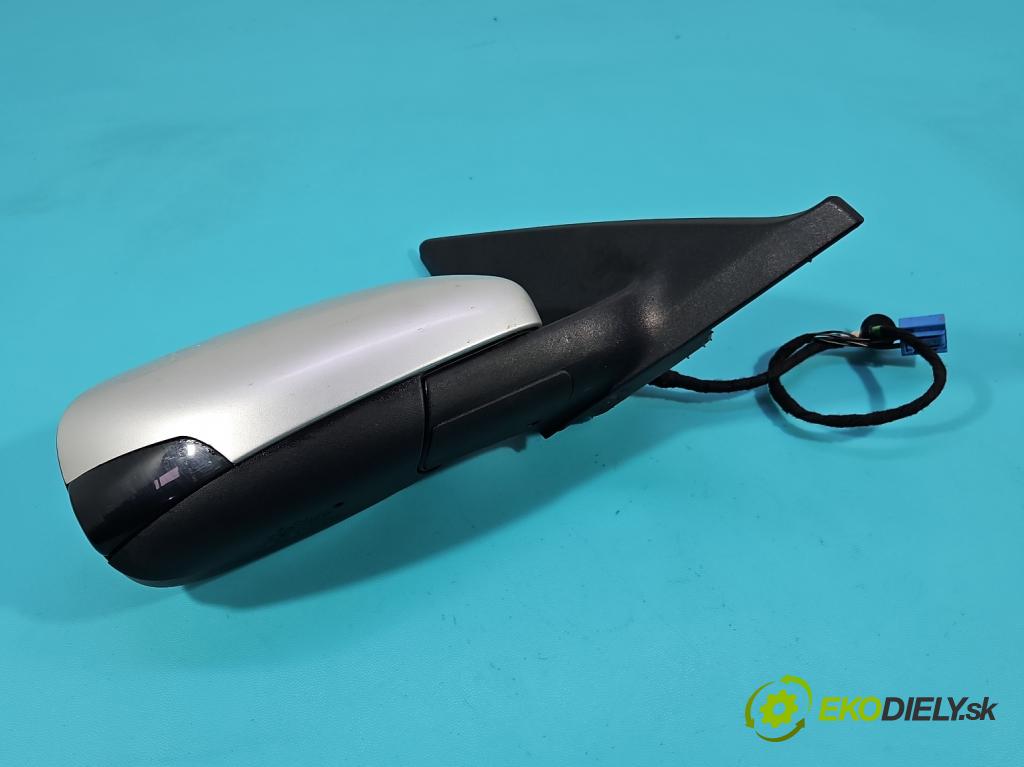 Volvo V50 2.0d 133 HP manual 98 kW 1997 cm3 5- zrkadlo pravé  (Kľučka dverí ostatné)