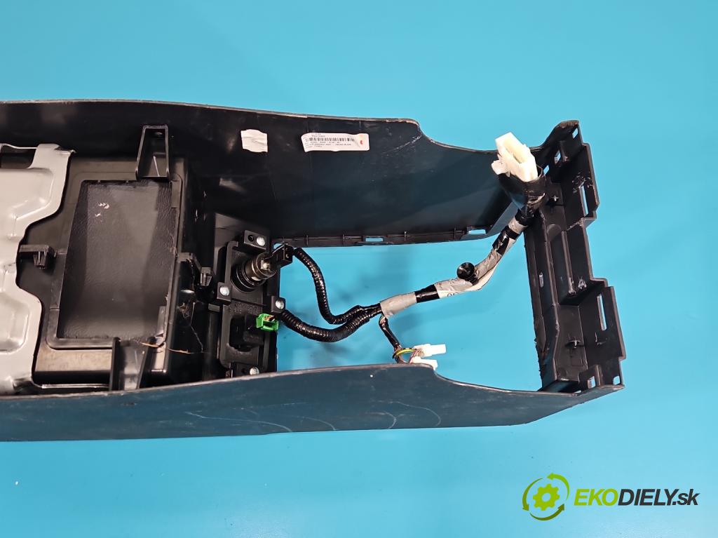 Honda CR-V III 2006-2011 2.2 i-CTDi 150 hp manual 110 kW 2199 cm3 5- kastlík 83400-SWW-G130-M1