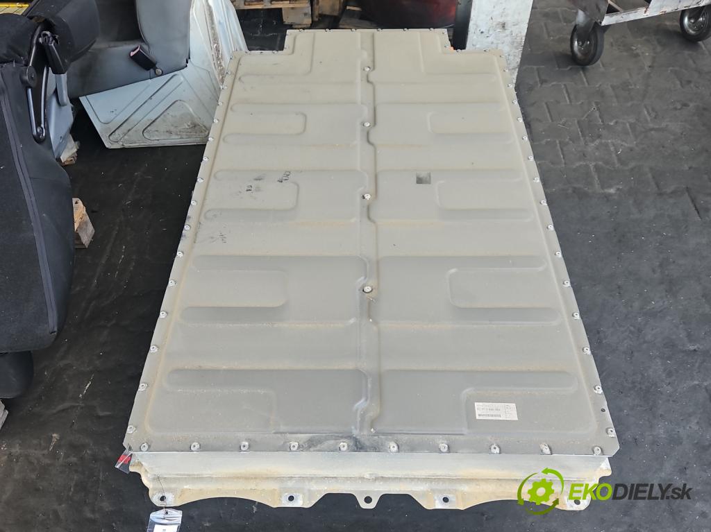 Bmw i3 2013–2022 0.0 elektrický: 170 HP automatic 125 kW 1 cm3 5- batéria 7625062