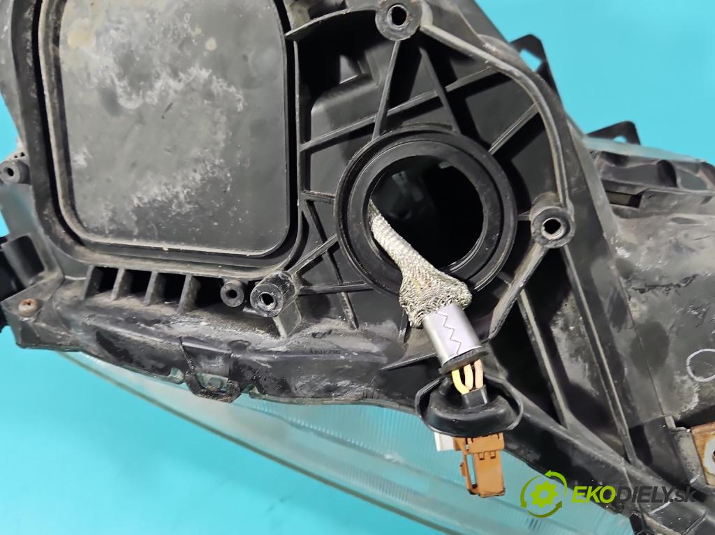 Honda CR-V III 2006-2011 2.2 i-CTDi 150 HP manual 110 kW 2199 cm3 5- Reflektor: ľavý 33150-SWW-G1 (Kľučka dverí ostatné)