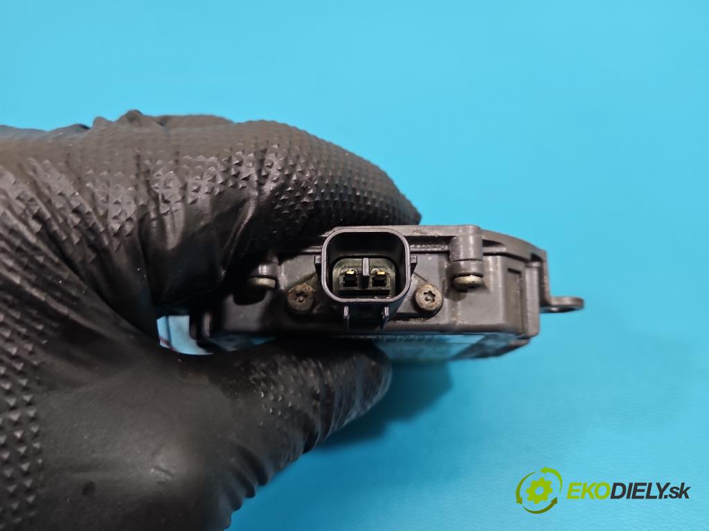 Honda CR-V III 2006-2011 2.2 i-CTDi 150 HP manual 110 kW 2199 cm3 5- střídač: xenon  (Riadiaca jednotka xenónu)