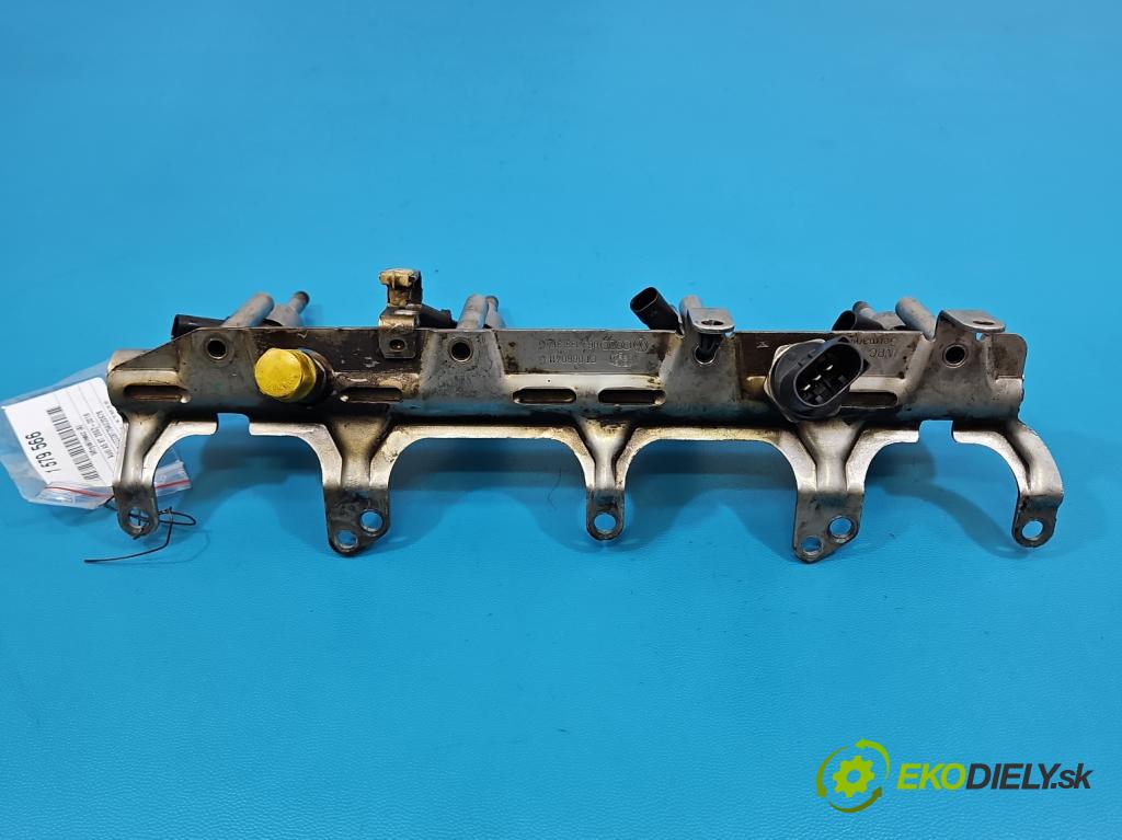 Audi A5 8T 2007-2016 1.8 TFSI 170 HP manual 125 kW 1798 cm3 2- vstrek 06L906036L (Vstrekovač paliva)