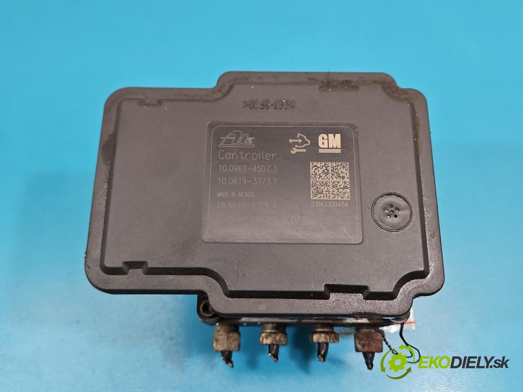 Opel Astra IV 2009-2015 1.4 T 140 HP manual 103 kW 1364 cm3 5- čerpadlo abs 13332613 (Pumpa ABS)