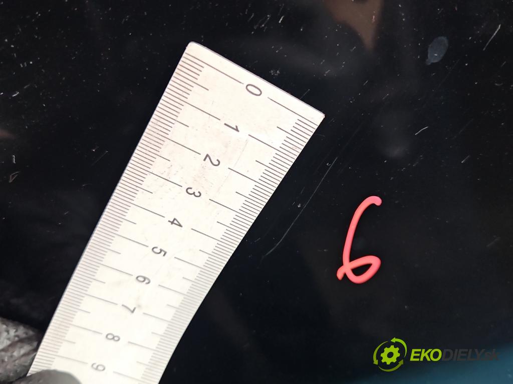 Bmw i3 2013–2022 0.0 elektrický: 170 HP automatic 125 kW 1 cm3 5- kapota predná