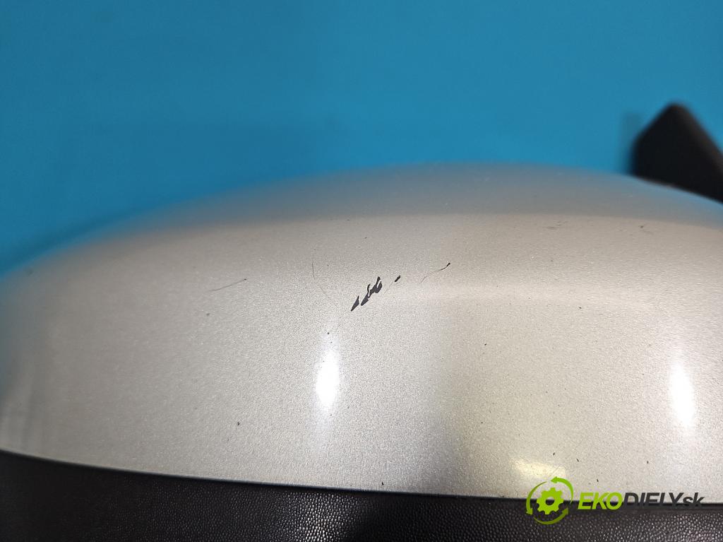 Renault Espace IV 2003-2014 2.0 dci 150 HP manual 110 kW 1995 cm3 5- zrkadlo pravé  (Kľučka dverí ostatné)