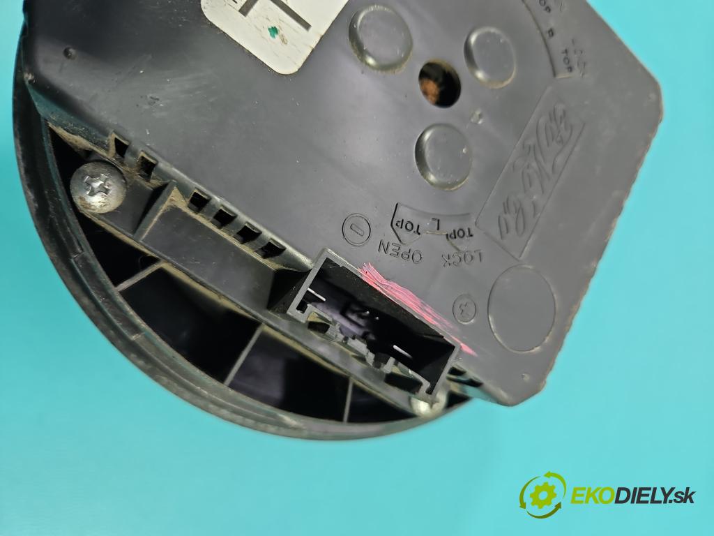 Volvo V50 2.0d 133 HP manual 98 kW 1997 cm3 5- ventilátor vzduchu 4M5H-18456-CC