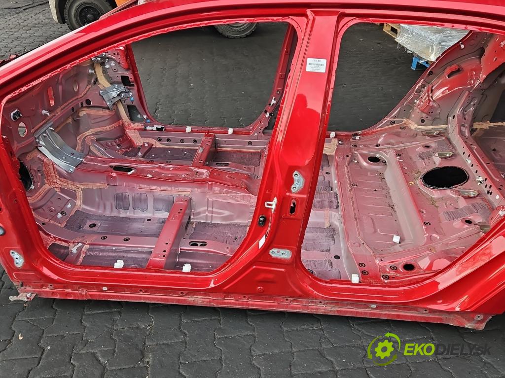 Toyota Corolla E21 2019- 1.8 16V 98 HP automatic 72 kW 1798 cm3 4- Práh: ľavý  (Karoséria ostatné)