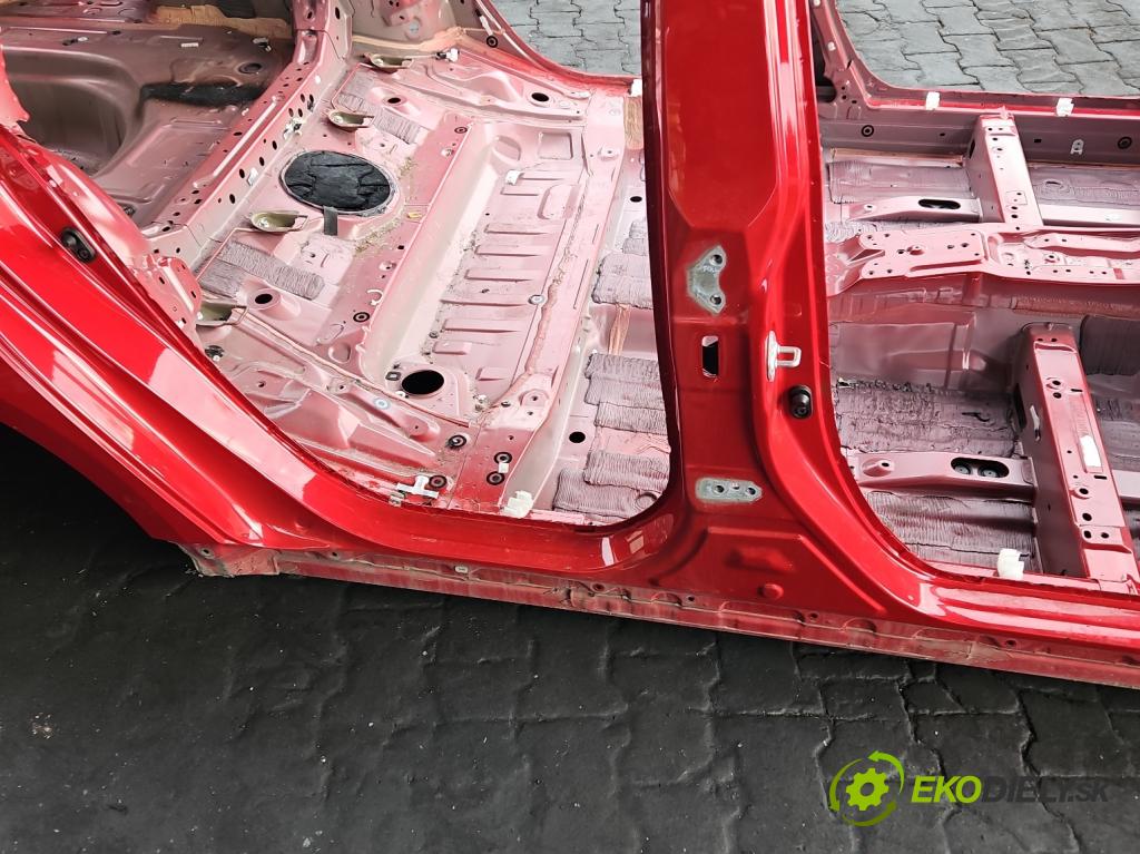 Toyota Corolla E21 2019- 1.8 16V 98 HP automatic 72 kW 1798 cm3 4- Práh: pravý  (Karoséria ostatné)