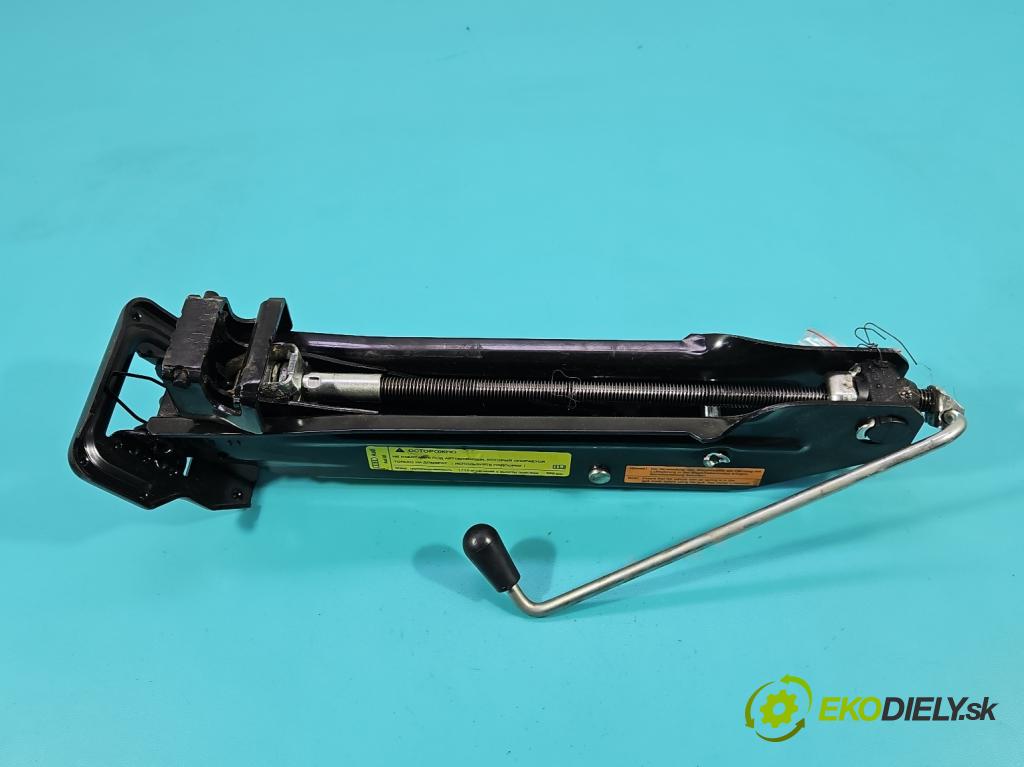 Audi Q5 2008-2016 3.0 tdi 239KM automatic 176 kW 2967 cm3 5- mechanizmus okna automobilovy 8R0011031C