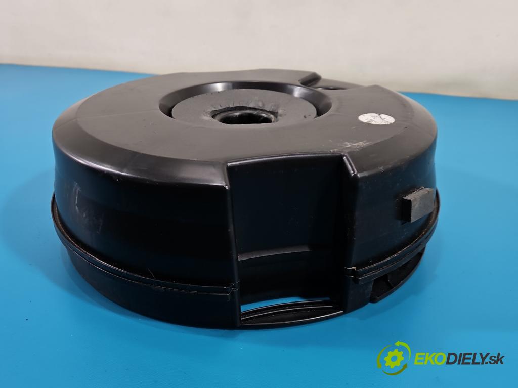 Audi Q5 2008-2016 3.0 tdi 239KM automatic 176 kW 2967 cm3 5- Subwoofer: 8R0035382A (Audio zariadenie)