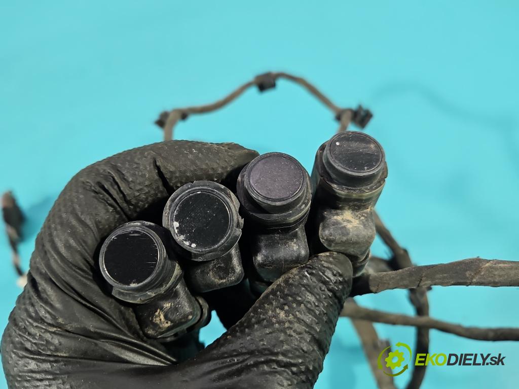 Audi Q5 2008-2016 3.0 tdi 239KM automatic 176 kW 2967 cm3 5- snímač parkovaní: 1S0919275A