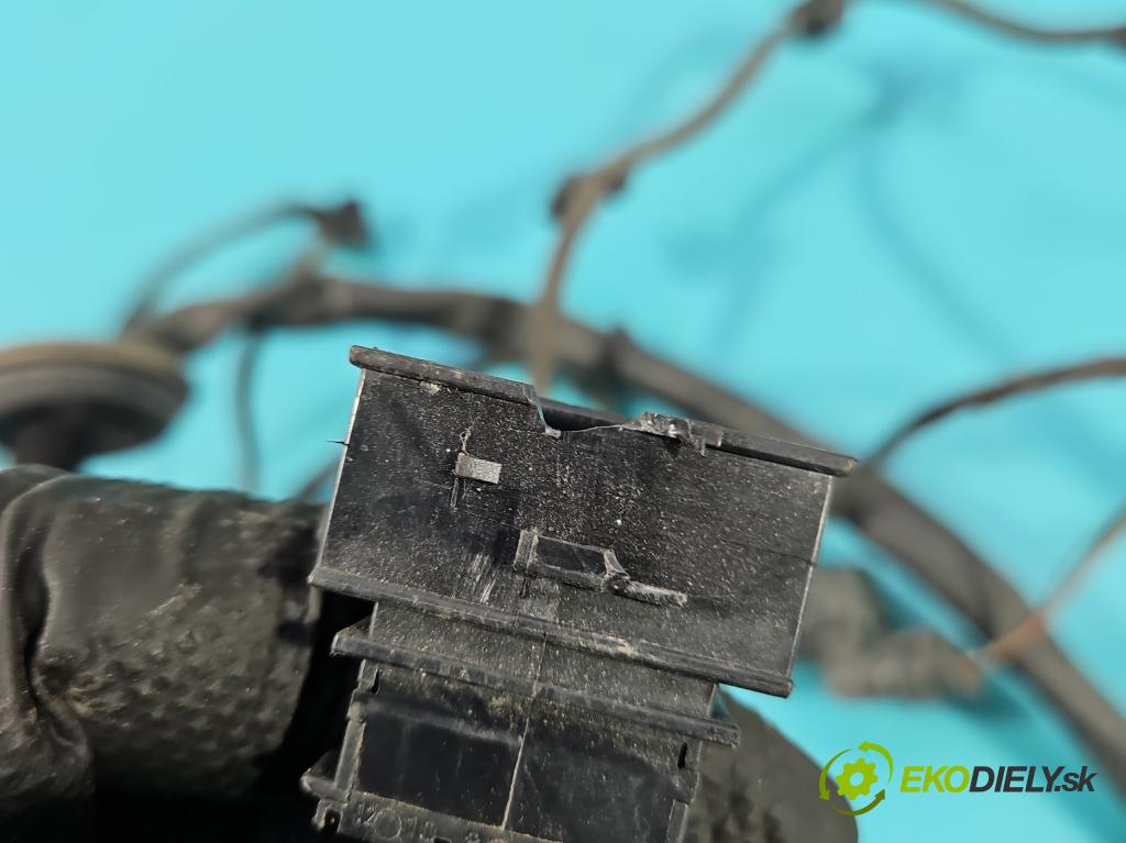 Audi Q5 2008-2016 3.0 tdi 239KM automatic 176 kW 2967 cm3 5- snímač parkovaní: 1S0919275A