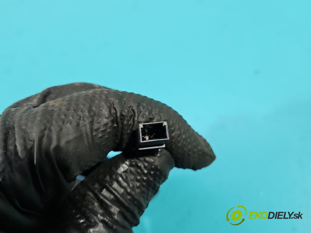 Audi Q5 2008-2016 3.0 tdi 239KM automatic 176 kW 2967 cm3 5- clonítko pravé