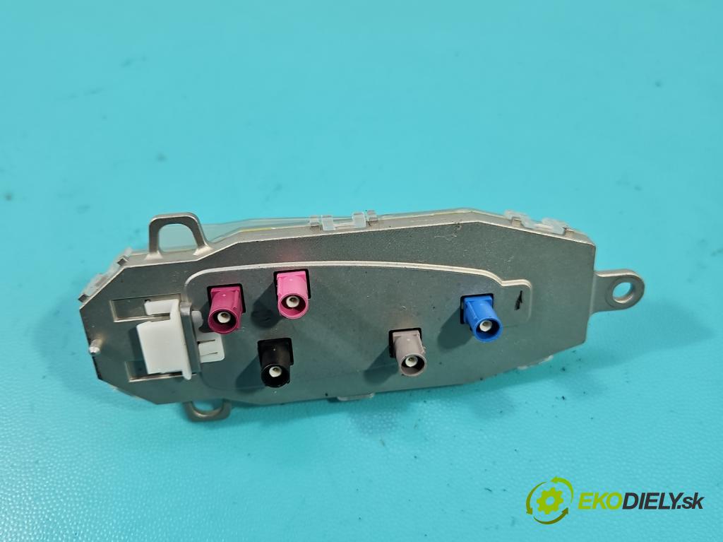 Bmw i3 2013–2022 0.0 elektrický: 170 HP automatic 125 kW 1 cm3 5- Antena 9253996