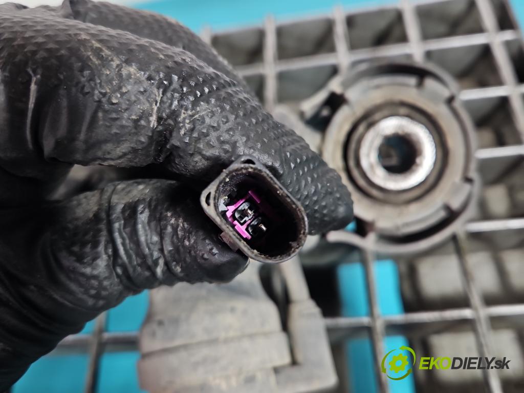 Audi Q5 2008-2016 3.0 tdi 239KM automatic 176 kW 2967 cm3 5- tlmič zadné ľavý 319006 (Kľučka dverí ostatné)