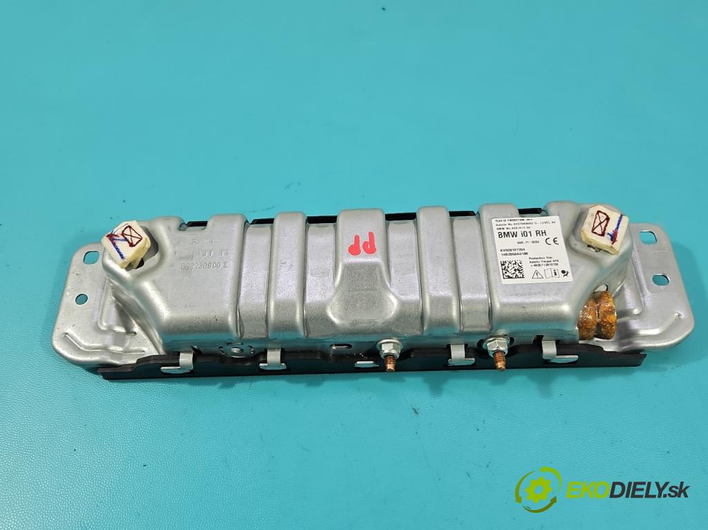 Bmw i3 2013–2022 0.0 elektrický: 170 HP automatic 125 kW 1 cm3 5- airbag vzduch: 928107204