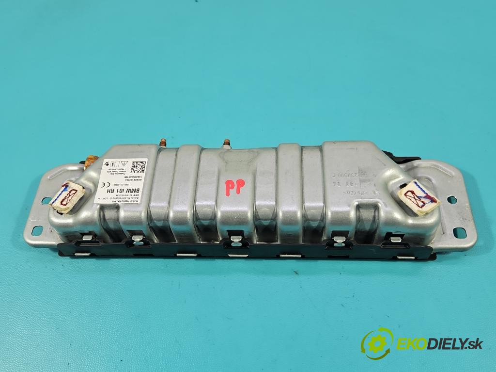 Bmw i3 2013–2022 0.0 elektrický: 170 HP automatic 125 kW 1 cm3 5- airbag vzduch: 928107204