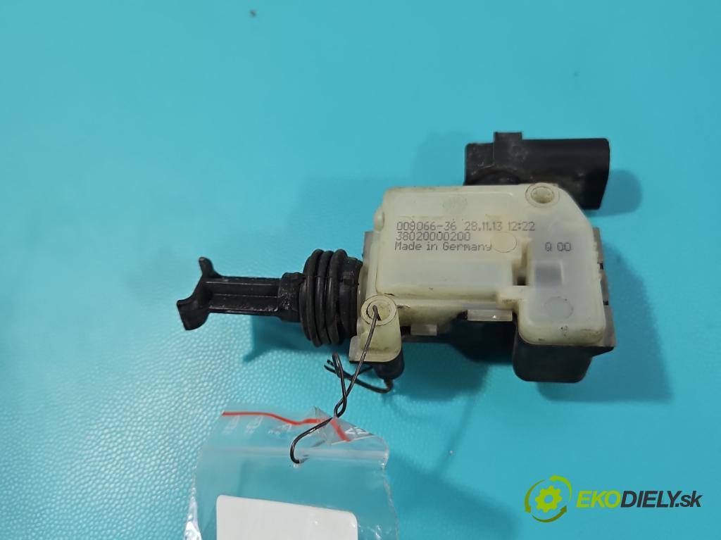 Bmw i3 2013–2022 0.0 elektrický: 170 HP automatic 125 kW 1 cm3 5- Aktuátor: papuče: nádrže palivo 009066-36