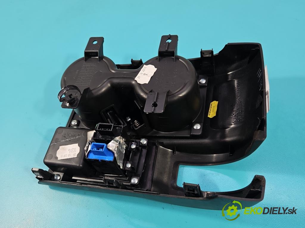 Honda CR-V III 2006-2011 2.2 i-CTDi 150 hp manual 110 kW 2199 cm3 5- Rukojeť: na napoje: 83400-SWA-U010 (Držák nápojů)