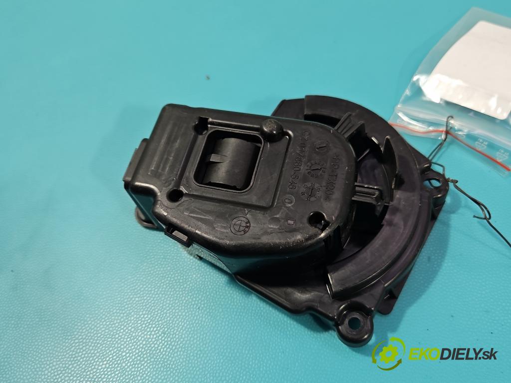 Bmw i3 2013–2022 0.0 elektrický: 170 HP automatic 125 kW 1 cm3 5- motor: kúrenia CZ017660-546-0