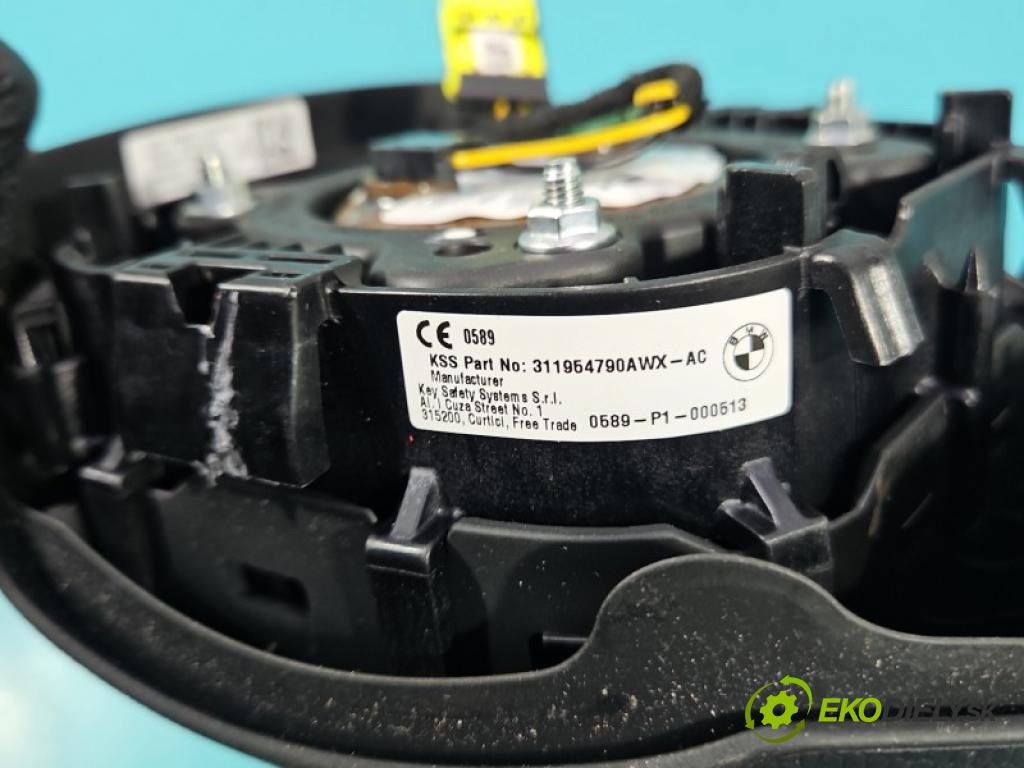 Bmw i3 2013-2022 0.0 elektrický: 170 hp automatic 125 kW 1 cm3 5- Polštář: vzduch: Řidič: (Airbag)